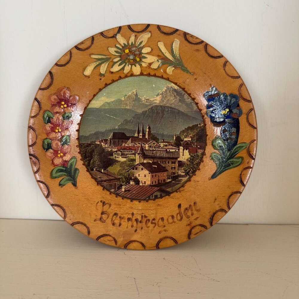 Vintage Hand-Painted Wooden Wall Plate Berchtesgaden With Floral Detail & Bavari